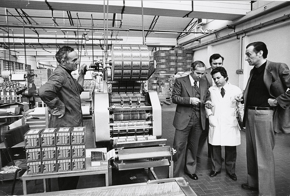 Μαζεύατε και εσείς αυτοκόλλητα Panini;-1