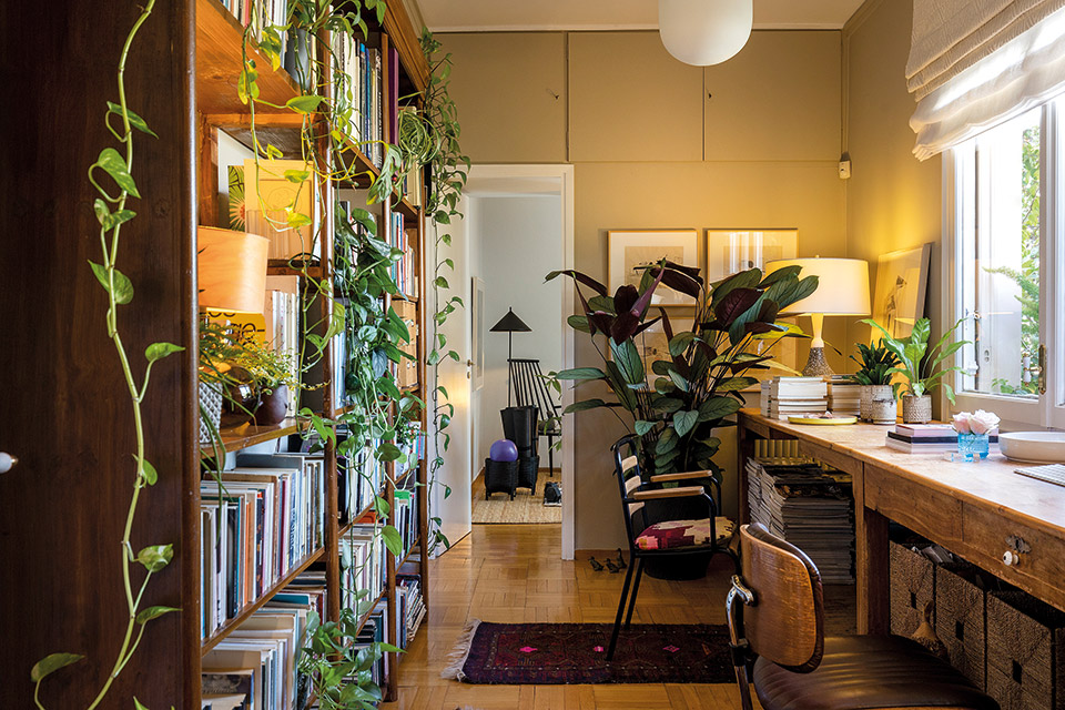 My space: Πολλά στιλ & απόλυτη τάξη σε ένα διαμέρισμα στη Νεάπολη-1