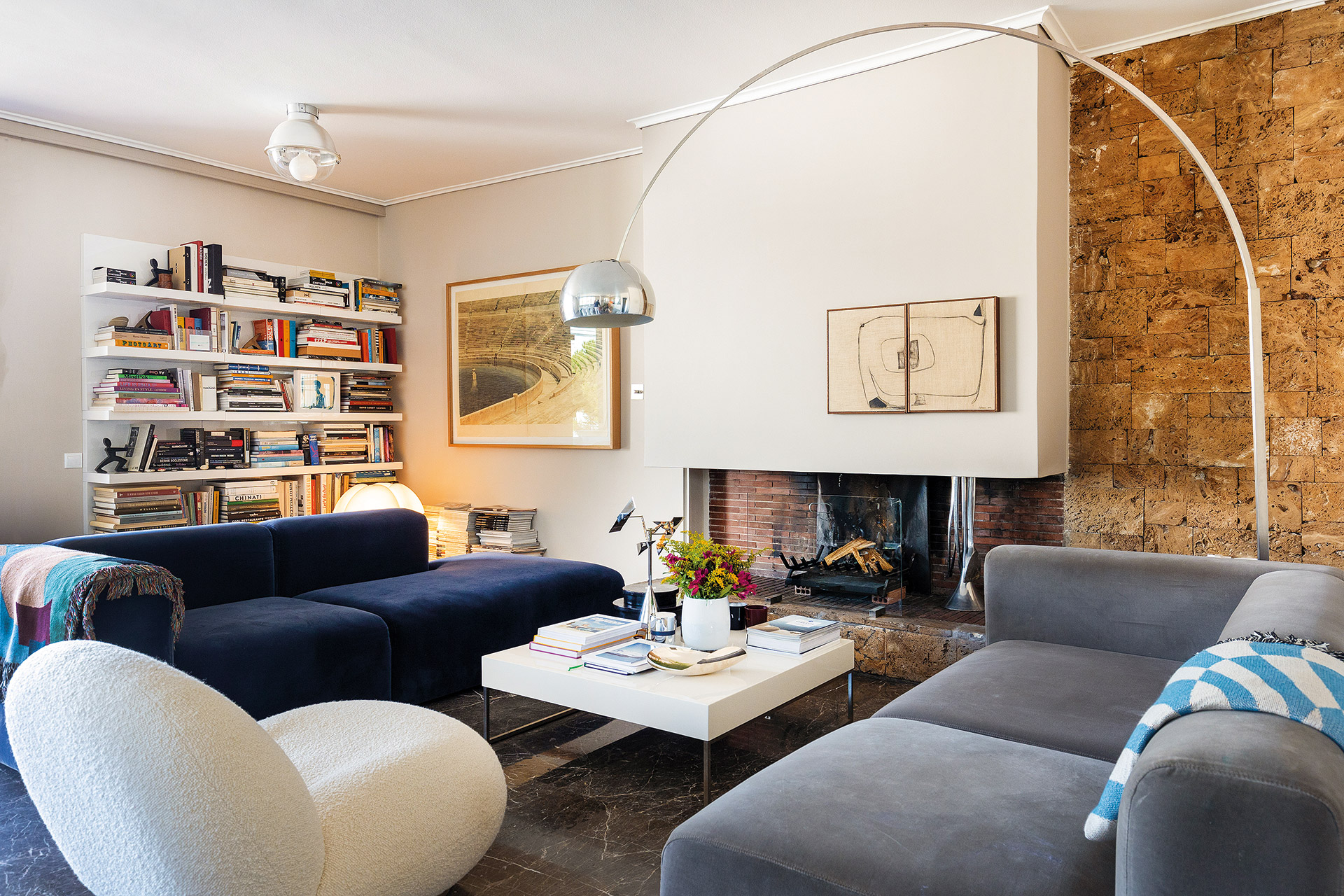 My space: Στο χαρούμενο και φωτεινό σπίτι του Γιώργου Κορδάκη-2