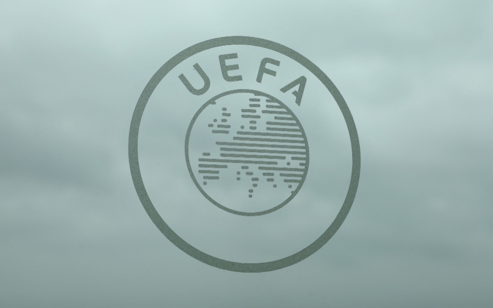 uefa-ενός-λεπτού-σιγή-στη-μνήμη-των-θυμάτω-562076050