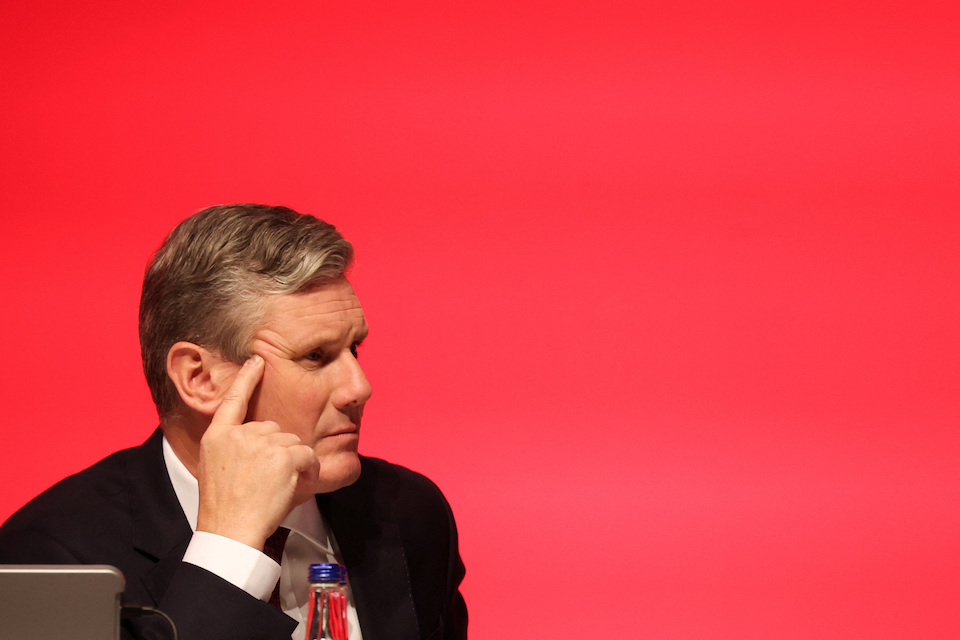 Επόμενη μέρα στη Βρετανία: Οι Τόρις σε δίνη διαρκείας, οι Εργατικοί «επιστρέφουν»-1