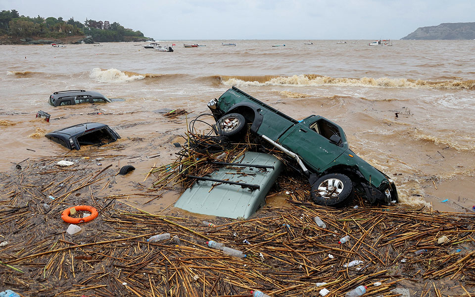 μετρά-τις-πληγές-της-η-κρήτη-δύο-οι-νεκ-562094992