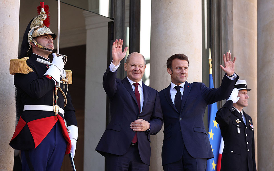 μακρόν-και-σολτς-έκρυψαν-τις-διαφορές-562110421