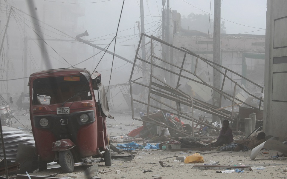 σομαλία-εκρήξεις-σε-παγιδευμένα-αυτο-562114873