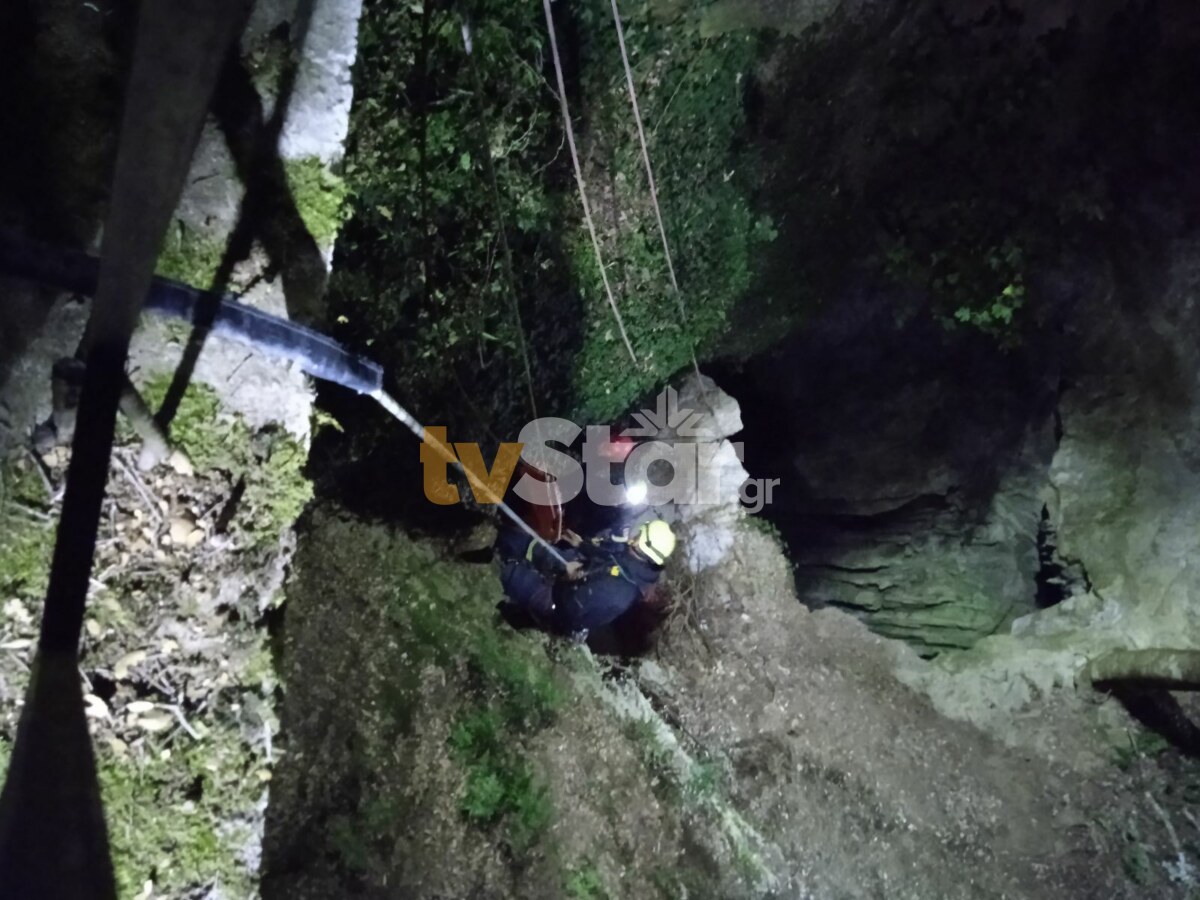 Ευρυτανία: Ανασύρθηκε νεκρός 42χρονος αστυνομικός από την «Τρύπα Τατάρνας»-1