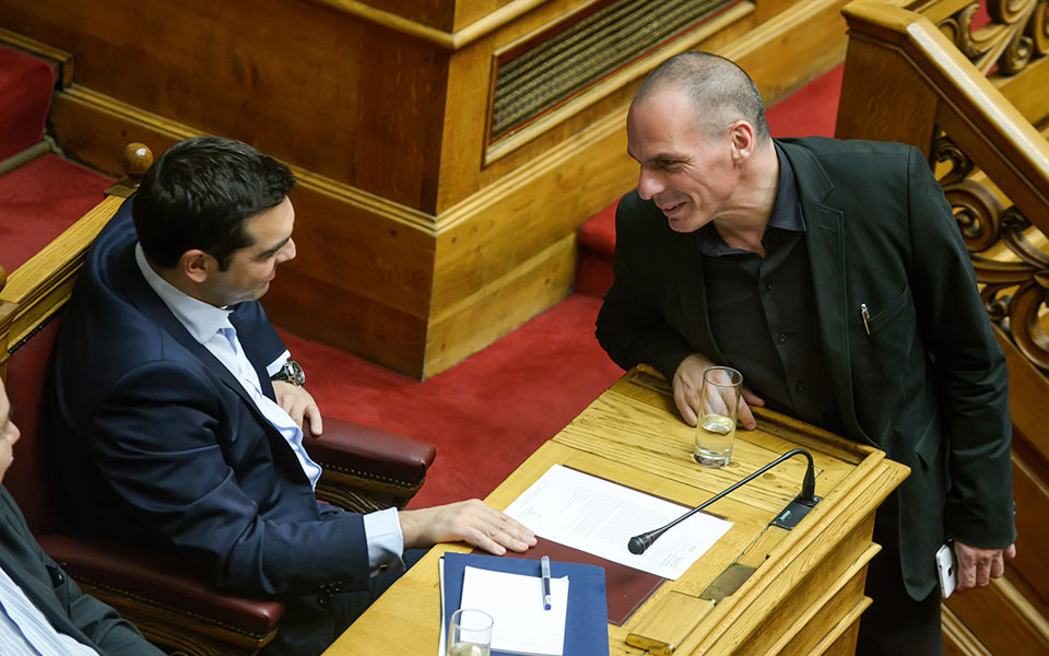 συριζα-μέρα25-εμπόδιο-στο-φλερτ-το-2015-562078975