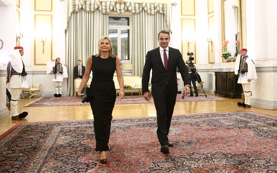 εκτάκτως-στο-λονδίνο-ο-κυρ-μητσοτάκης-562073527