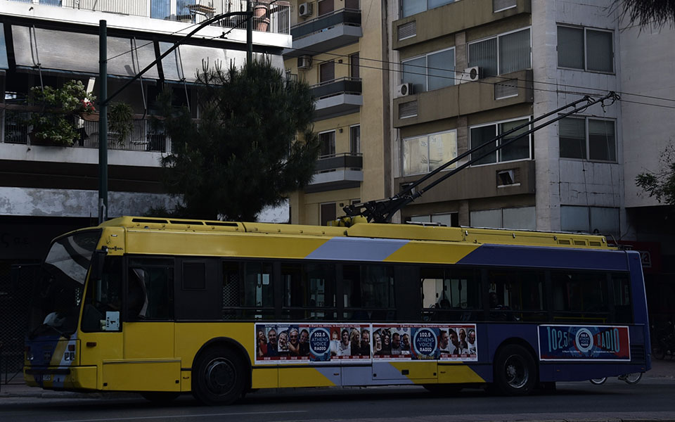 απεργία-στα-τρόλεϊ-τετράωρη-στάση-εργ-562084996