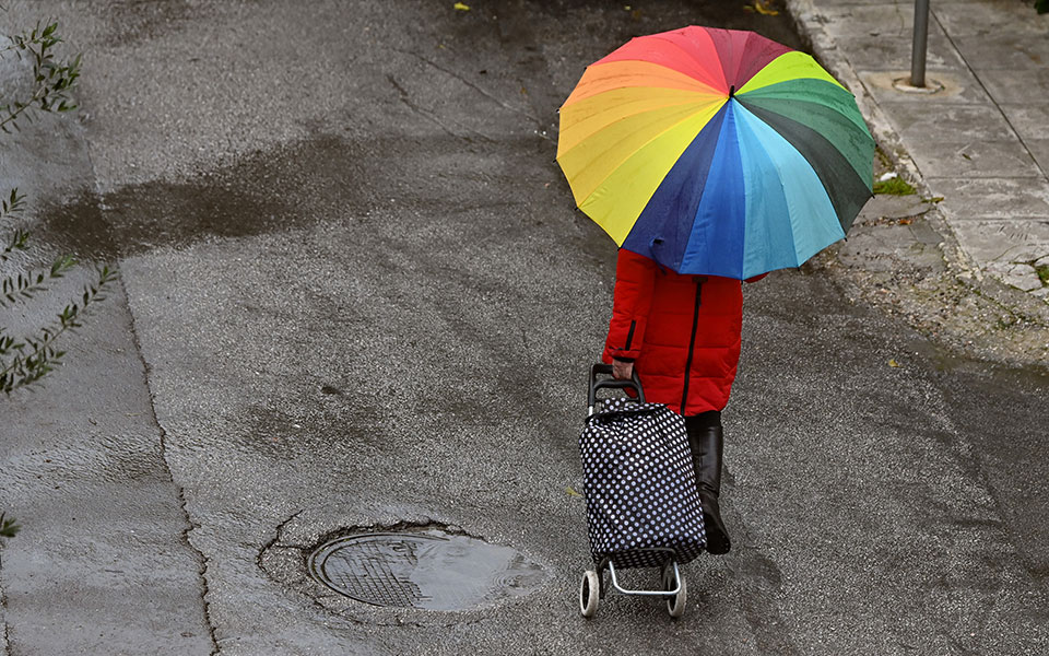 καιρός-αύριο-τοπικές-βροχές-και-καται-562088539