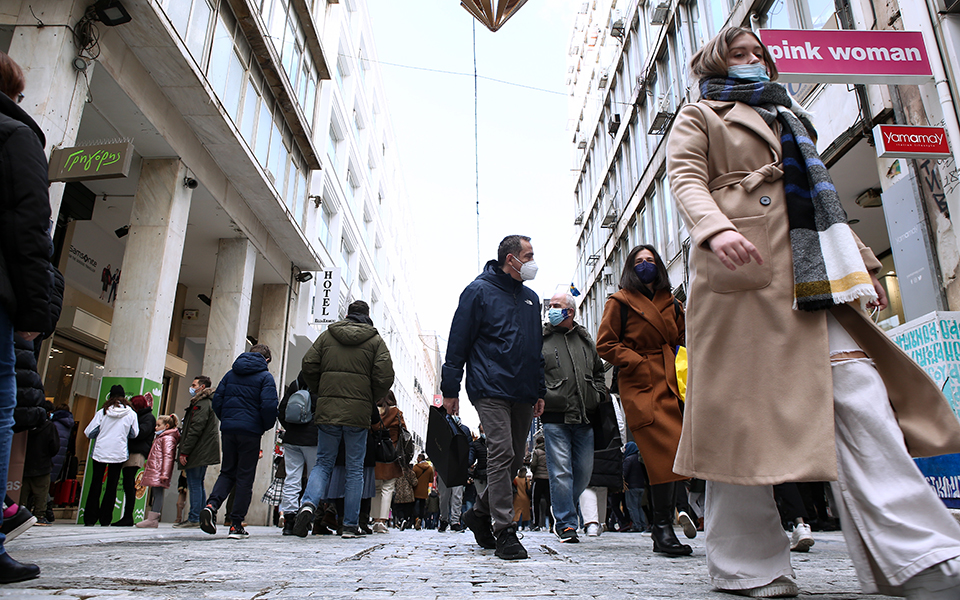 στο-ράφι-οι-σκέψεις-για-μείωση-του-ωρ-562077388