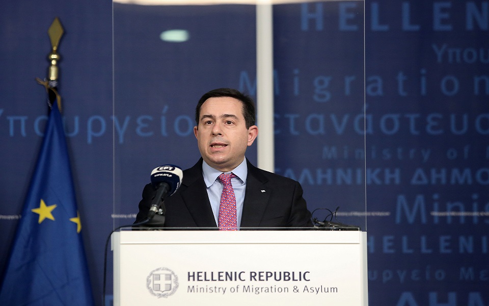 ν-μηταράκης-για-μεταναστευτικό-η-τουρ-562083730