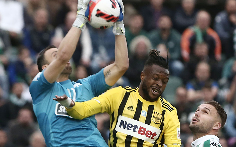 σούπερ-λιγκ-1-όλα-τα-φλας-στη-λεωφόρο-562104997