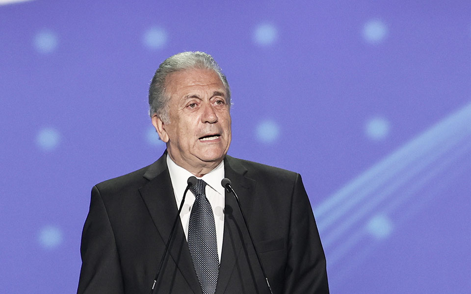 θεωρείο-το-σενάριο-για-αβραμόπουλο-562108078