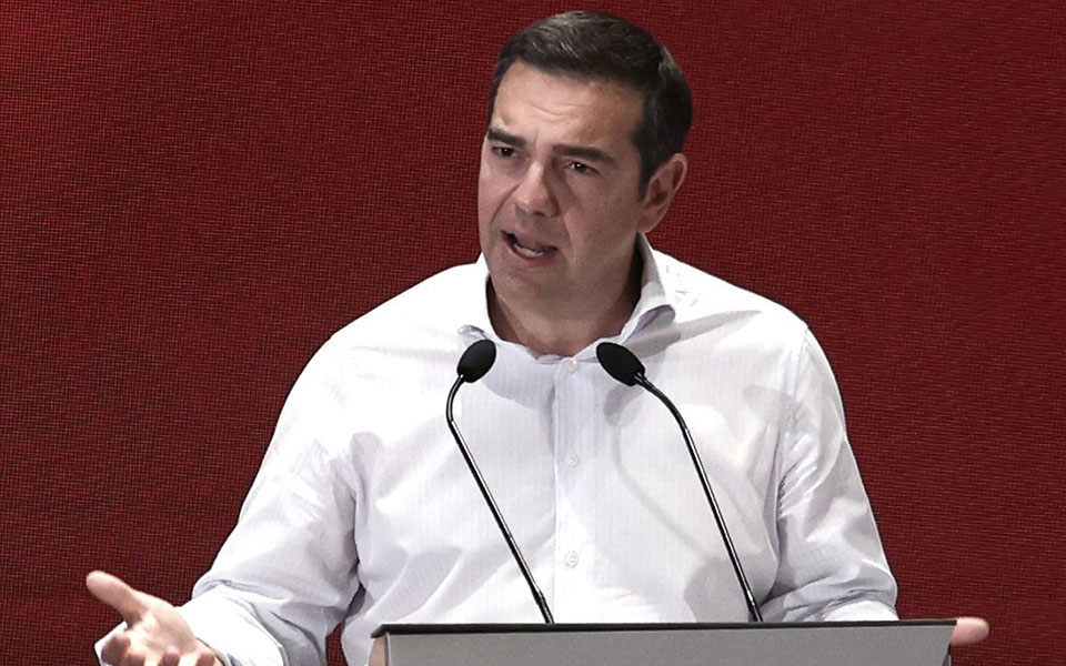 συριζα-με-το-βλέμμα-στη-συνεδρίαση-της-562089697