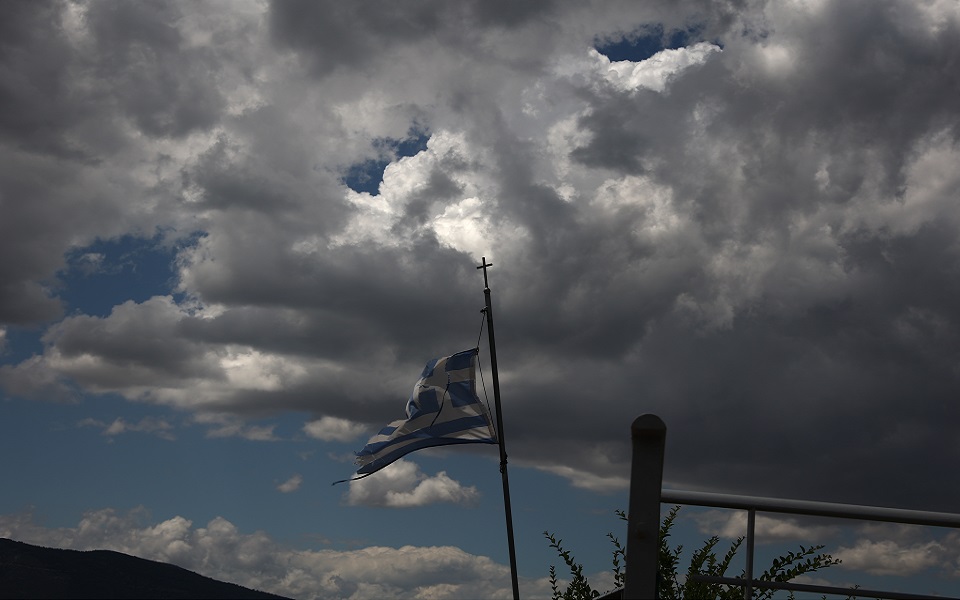 καιρός-αλλαγή-με-βροχές-και-καταιγίδε-562086103