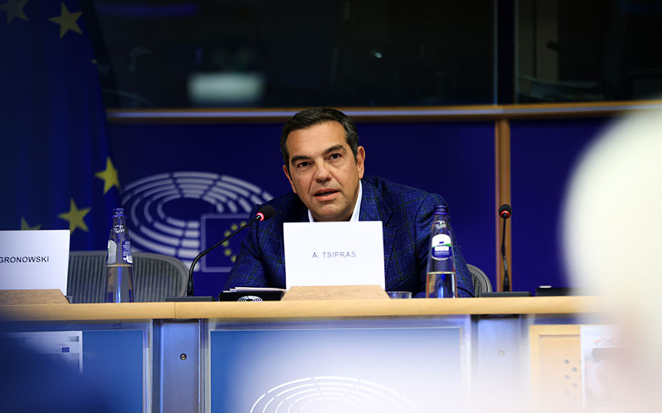 τσίπρας-πολιτική-επιλογή-μητσοτάκη-η-562086814