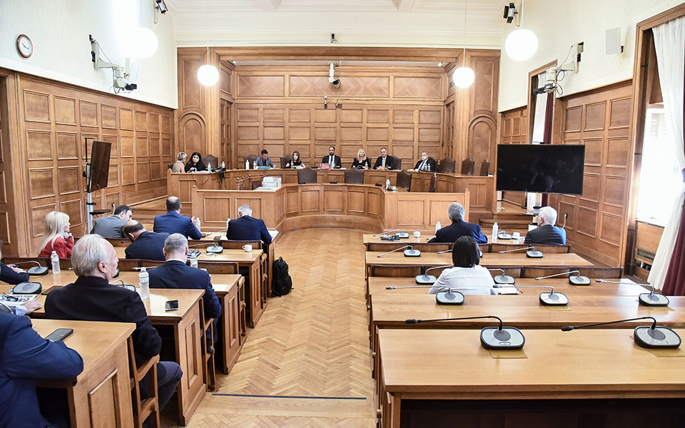 εξεταστική-για-παρακολουθήσεις-αντι-562083316