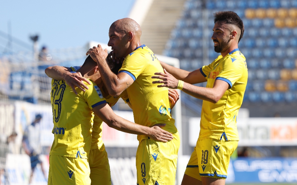 superleague-αστέρας-τρίπολης-οφη-2-0-πρώτη-νίκη-562073296