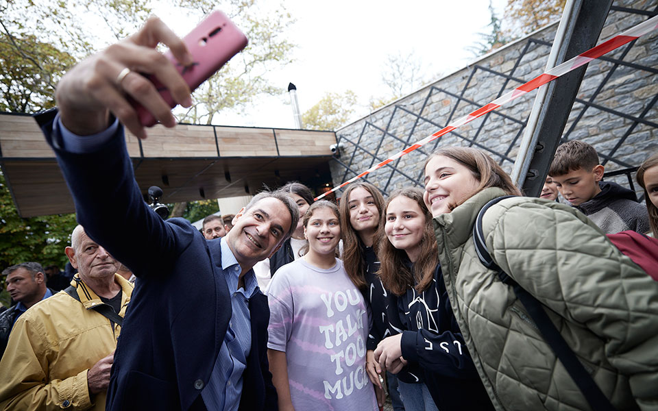 Μητσοτάκης: Εχουμε οδηγήσει το σκάφος της πατρίδας με ασφάλεια σε πολύ φουρτουνιασμένα νερά-2