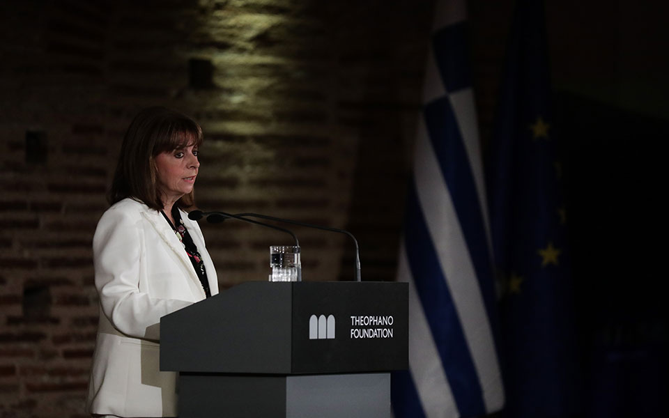 «Αυτοκράτειρα Θεοφανώ»: Στον κορυφαίο πιανίστα και μαέστρο Ντάνιελ Μπάρενμποϊμ το βραβείο-2