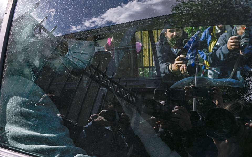 κολωνός-προθεσμία-για-την-τετάρτη-έλα-562095412