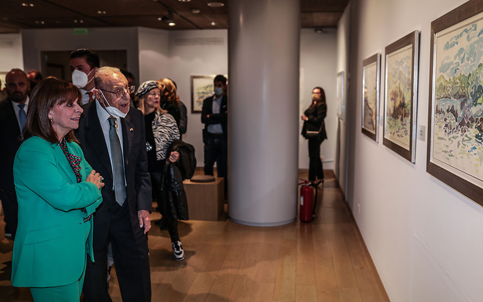 Η Κατερίνα Σακελλαροπούλου εγκαινίασε την έκθεση «Βασίλης Θεοχαράκης. Στην Άκρη»-1