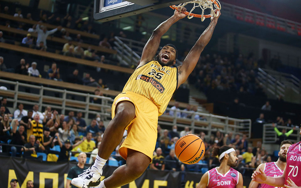 ηττες-για-αεκ-προμηθέα-από-βόννη-μπουν-562109539