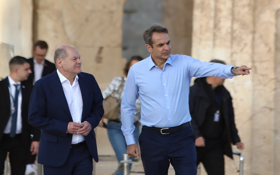 Στην Ακρόπολη Μητσοτάκης και Σολτς (φωτογραφίες)-7