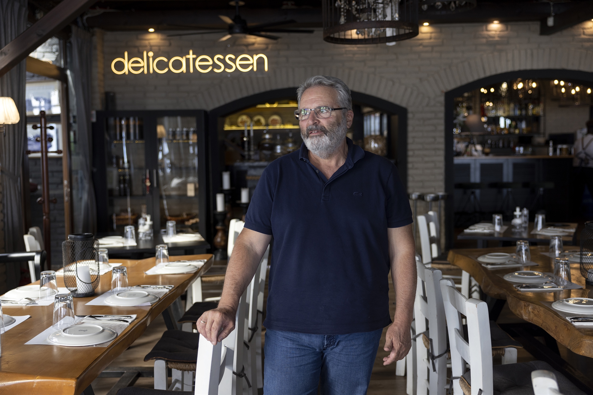 Οι ακρίτες και το ξύπνημα του νυσταλέου λιμανιού-5