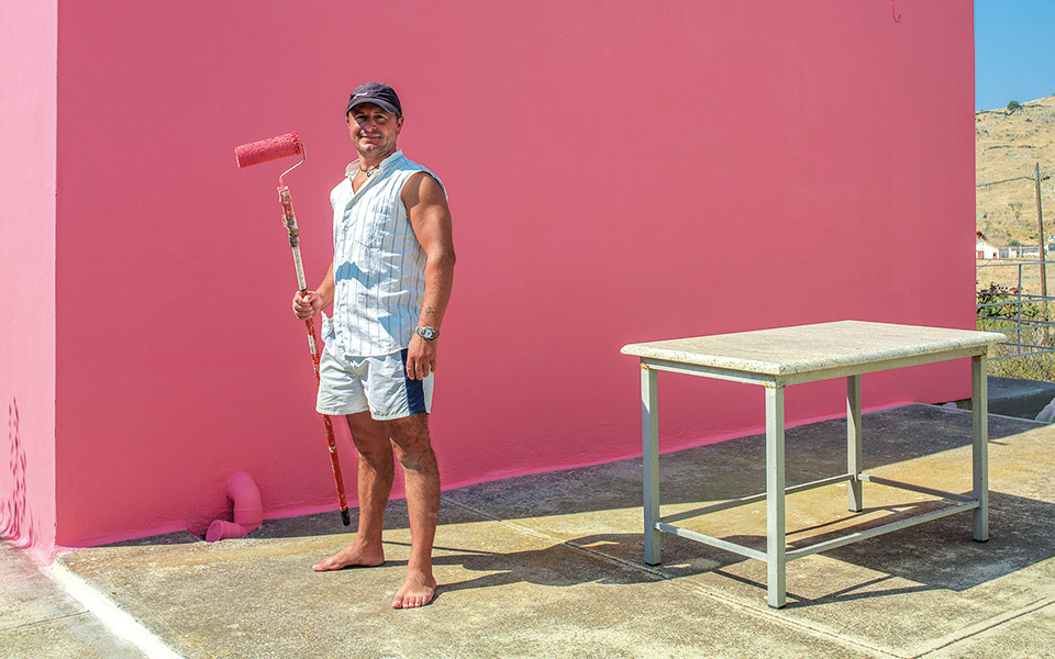 έξι-πορτρέτα-του-αλέξανδρου-λαμπροβα-562106350