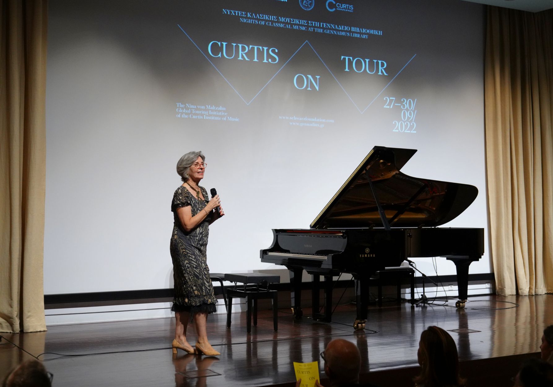 το-φθινόπωρο-στην-αθήνα-έρχεται-με-κλα-562081732