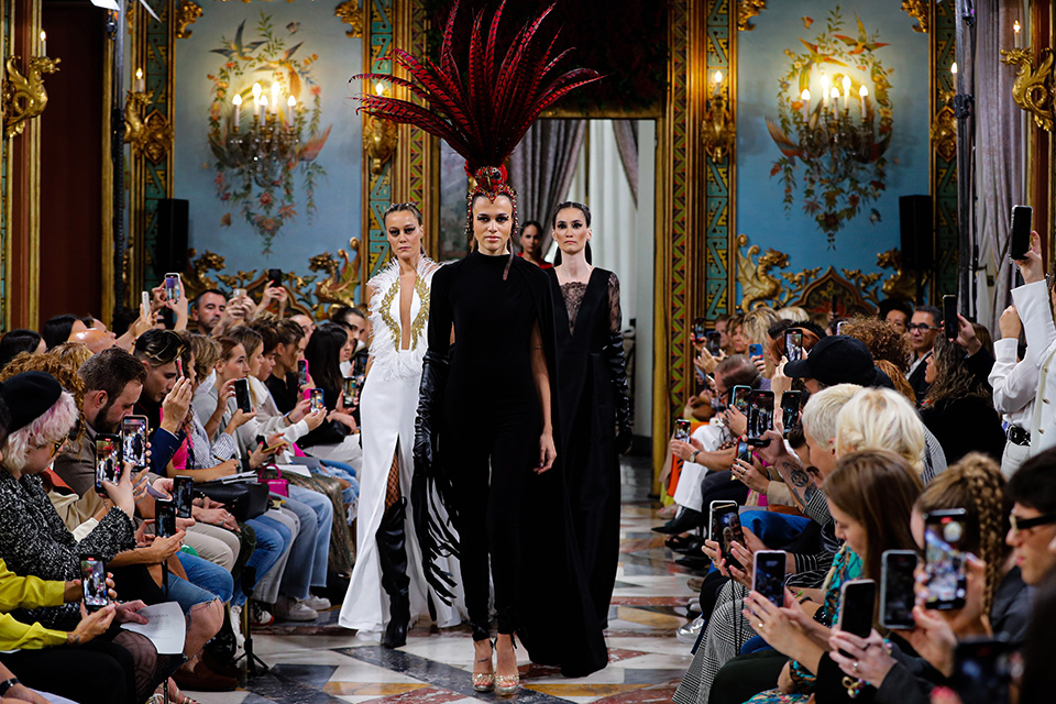 Οι νύφες με τα μαύρα