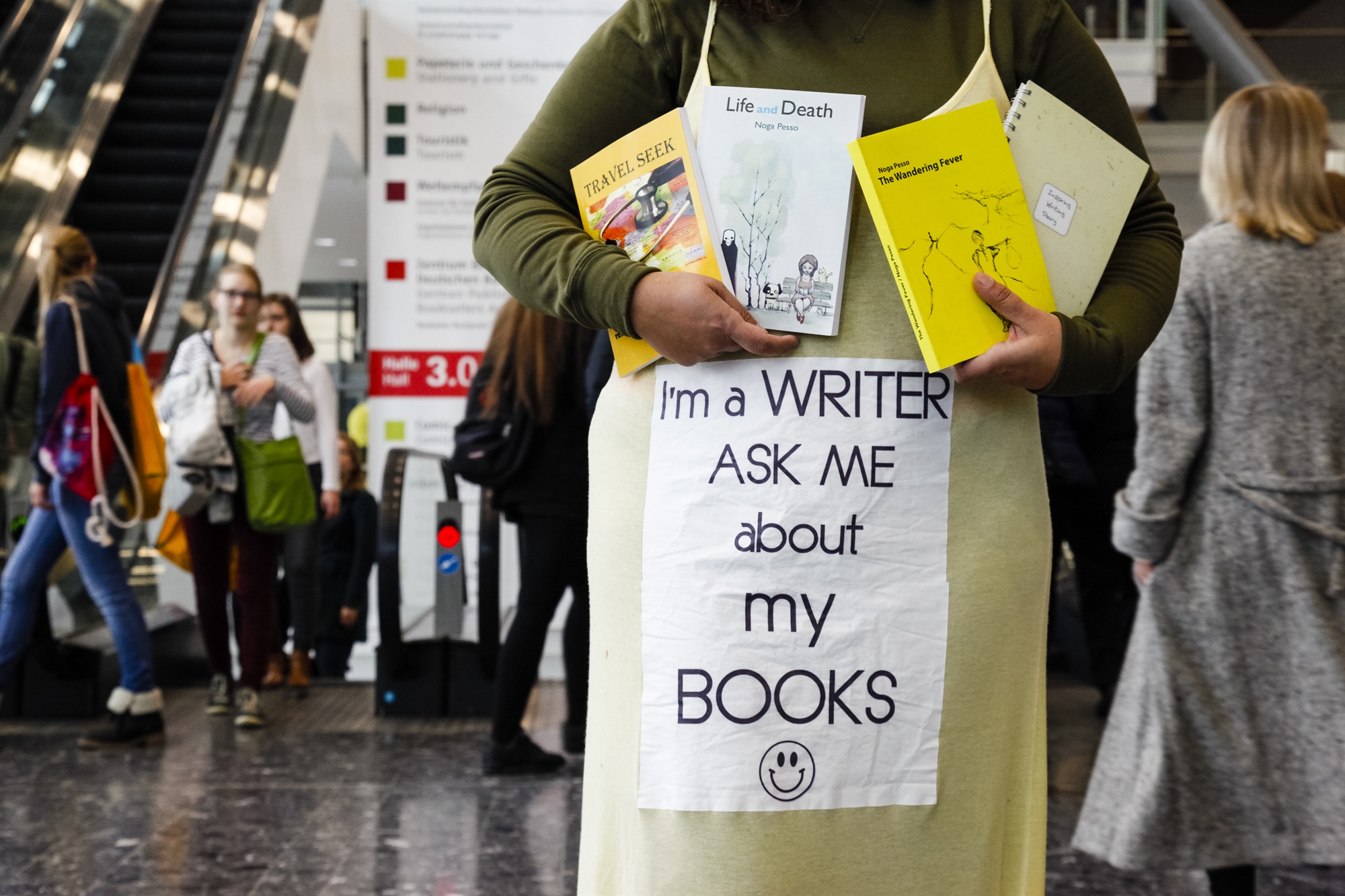 με-παράπονα-εκδοτών-στο-σαλόνι-του-βιβ-562089238