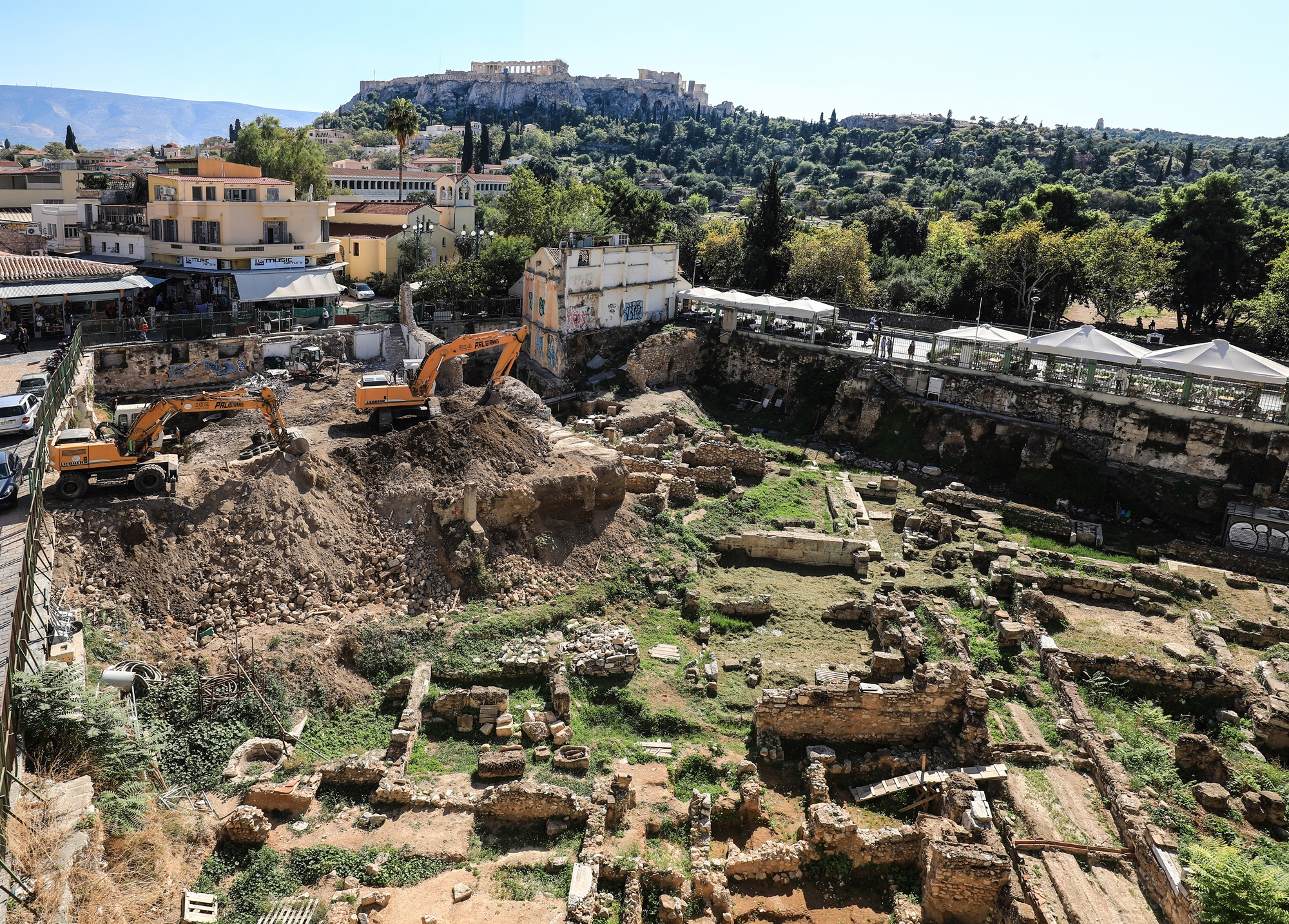 η-ποικίλη-στοά-στο-φως-562100014