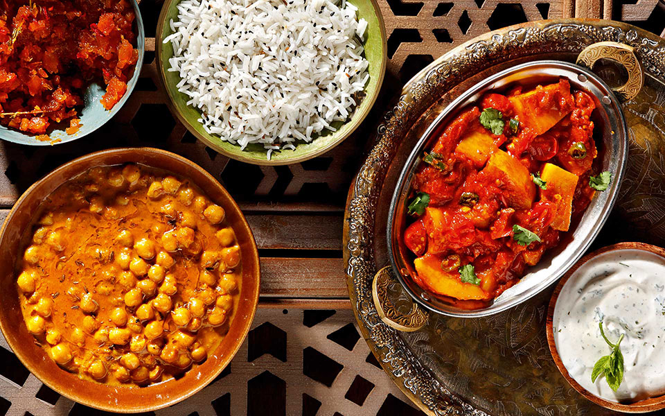 αποπλάνηση-στην-κουζίνα-562080712