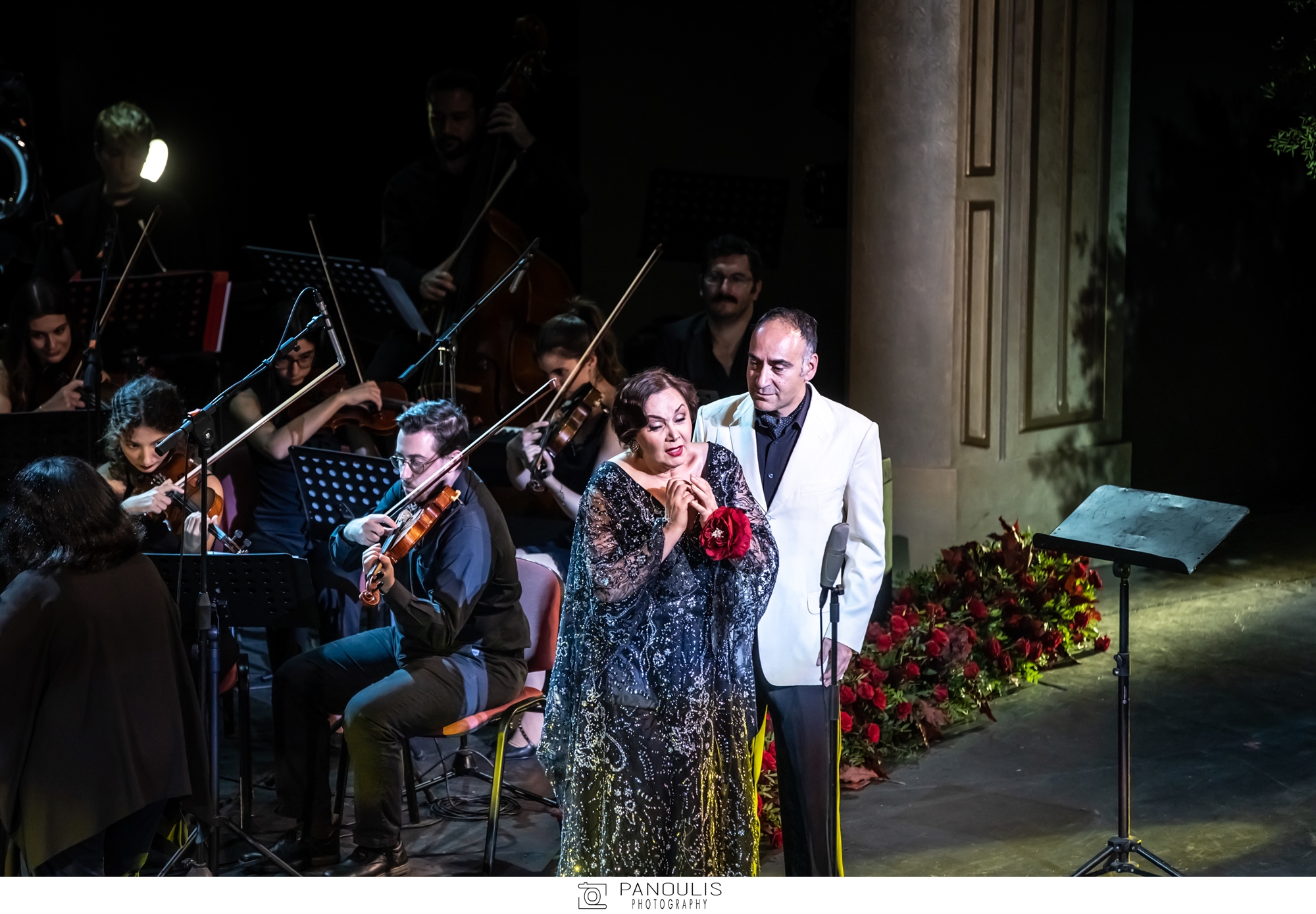 κατάμεστο-το-παλλάς-στη-φιλανθρωπι-562103230