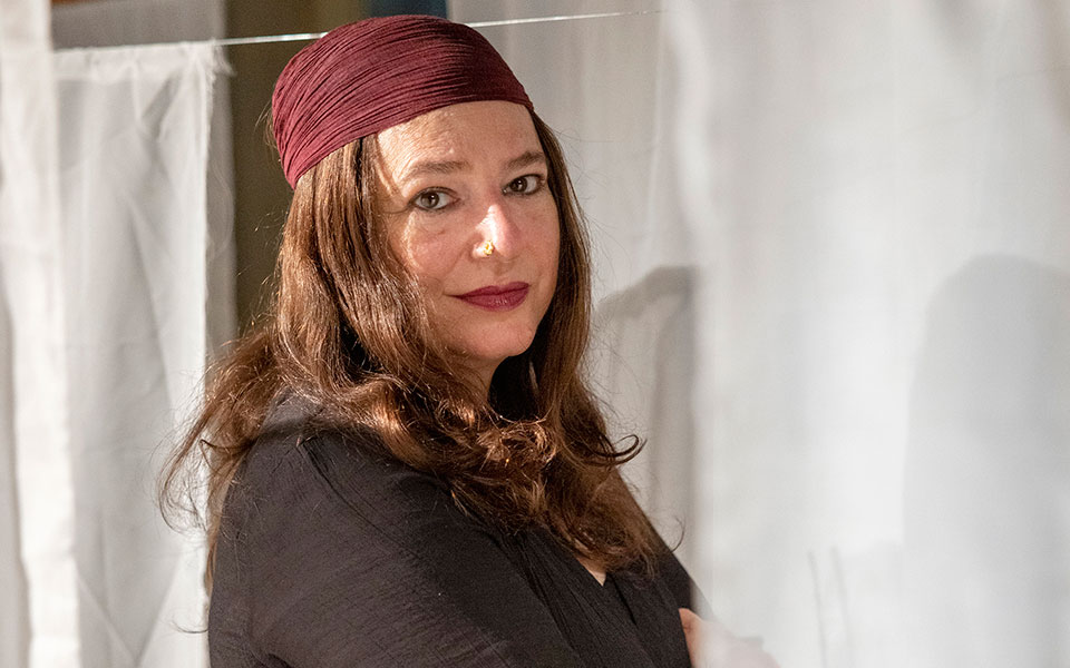 η-ιρανή-γκαζέλ-στην-κ-ήμουν-πάντα-στρ-562097221