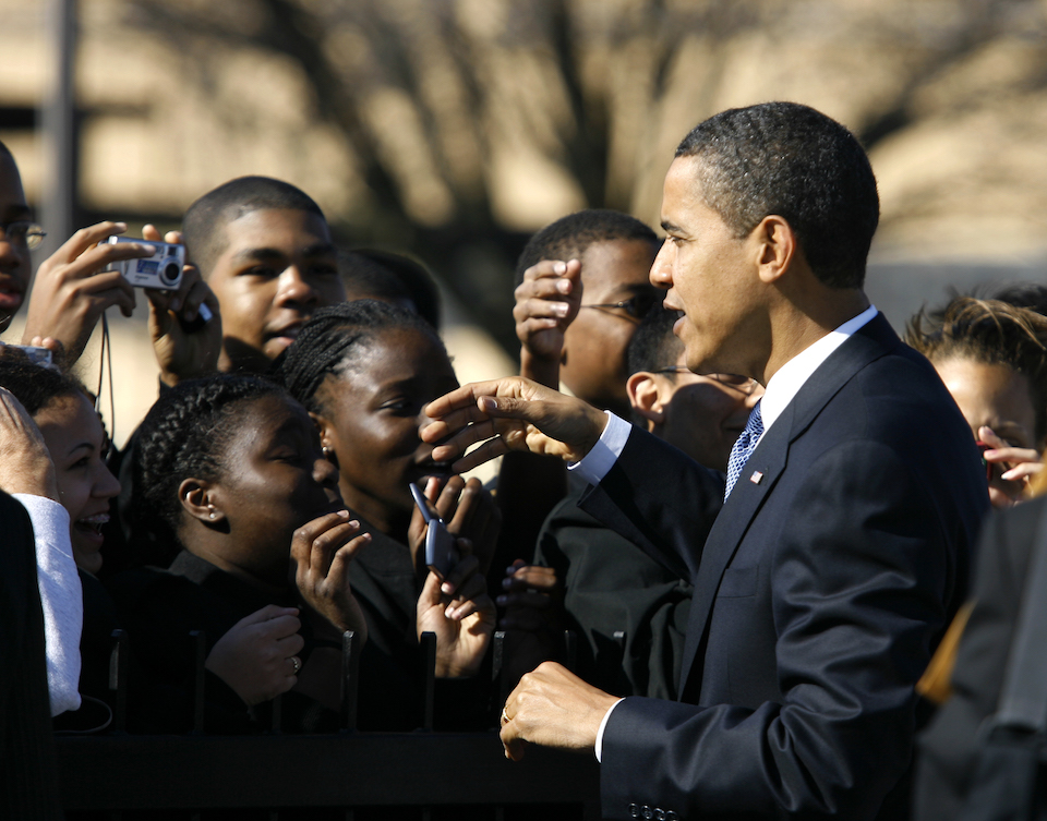 ενα-εγχειρίδιο-για-τους-δημοκρατικο-562081504