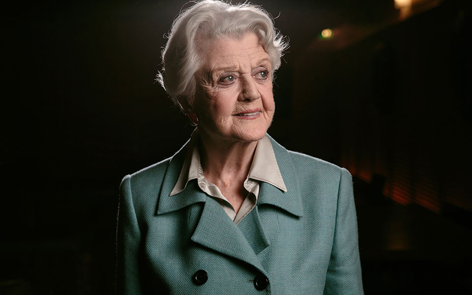 πέθανε-η-ηθοποιός-άντζελα-λάνσμπερι-562087237