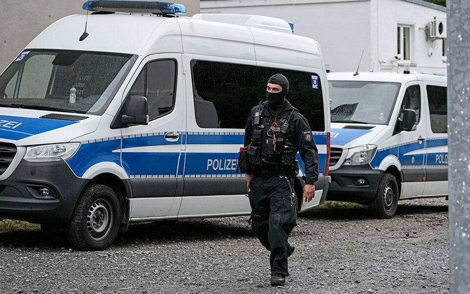 βερολίνο-τρεις-τραυματίες-από-επίθεσ-562115344