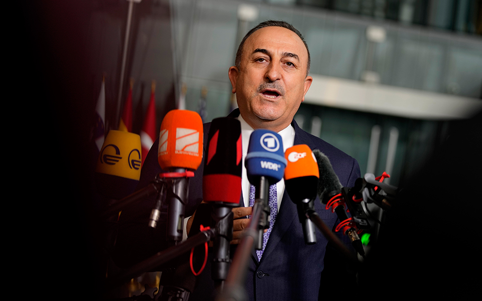 aκραίες-προκλήσεις-τσαβούσογλου-για-ν-562086403