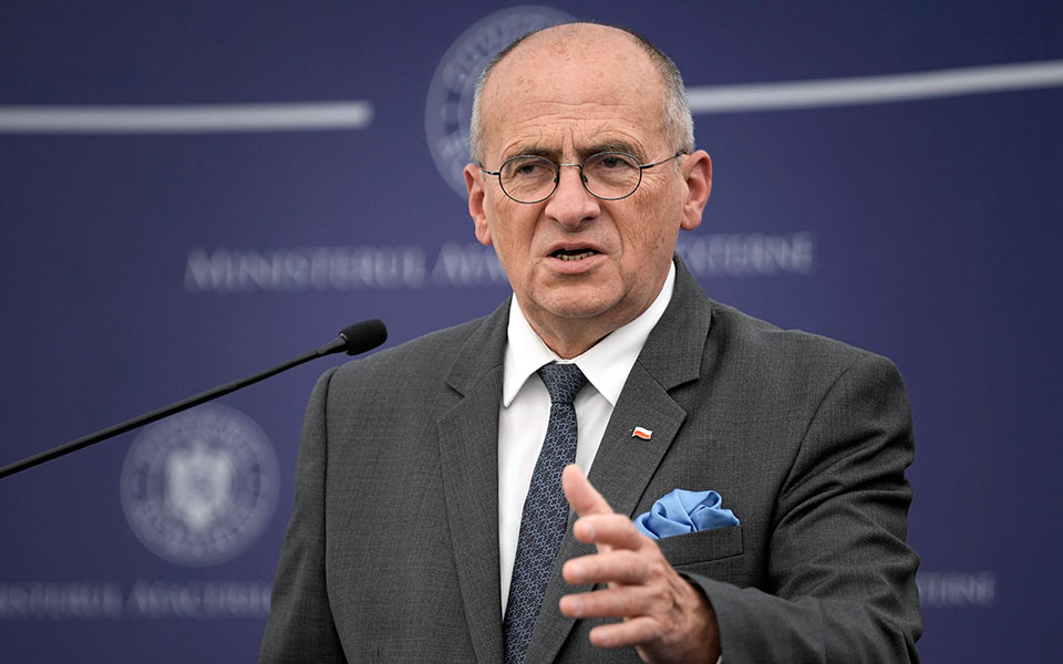 πολωνία-επισημοποιεί-το-αίτημα-για-γε-562073704