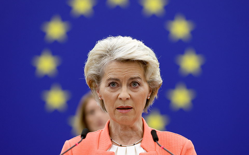 μάχη-στην-πράγα-για-το-πλαφόν-στο-φυσ-562077541