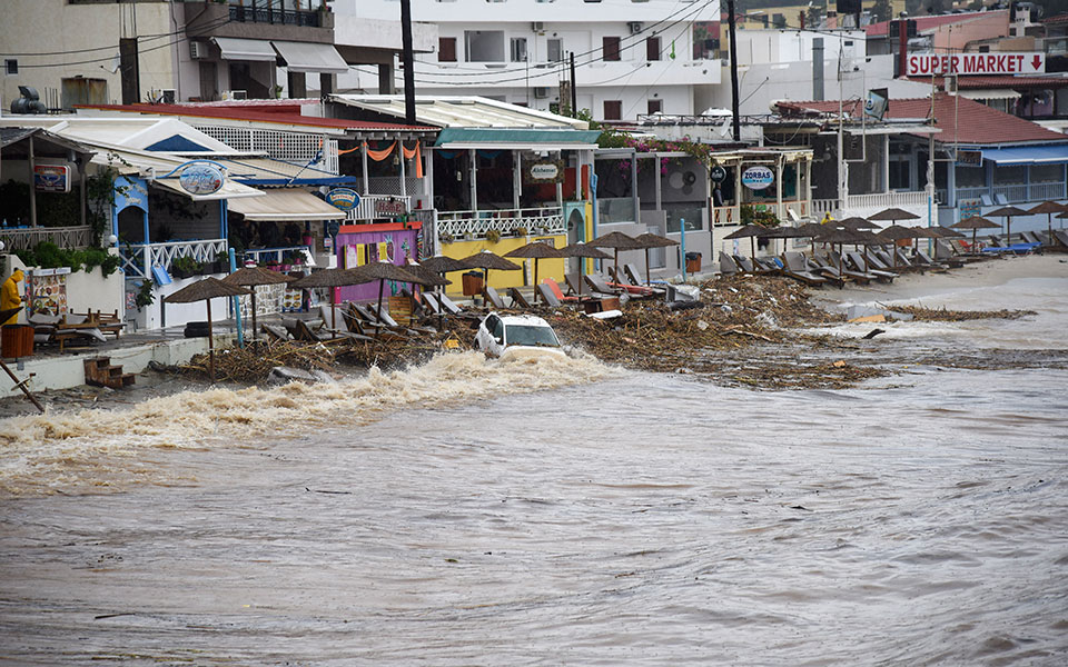 Κακοκαιρία στην Κρήτη: Συνεχίζονται οι έρευνες για την αγνοούμενη – Εικόνες βιβλικής καταστροφής-3
