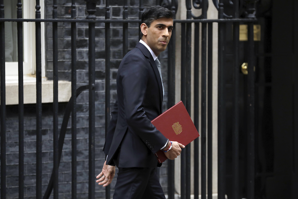 ρίσι-σούνακ-τα-εύκολα-πέρασαν-τα-δύσ-562106683