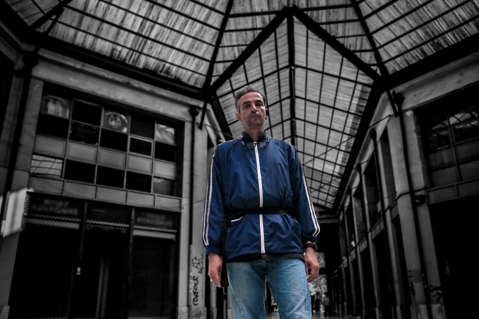 Άρης Σερβετάλης στην «Κ»: «Όταν δεν είχα Θεό, ήμουν καταστροφή»-1