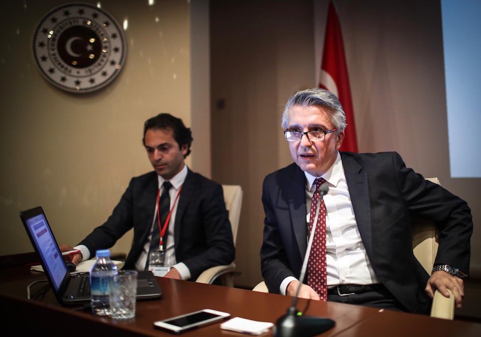 συνάντηση-μητσοτάκη-με-τον-απερχόμεν-562079443