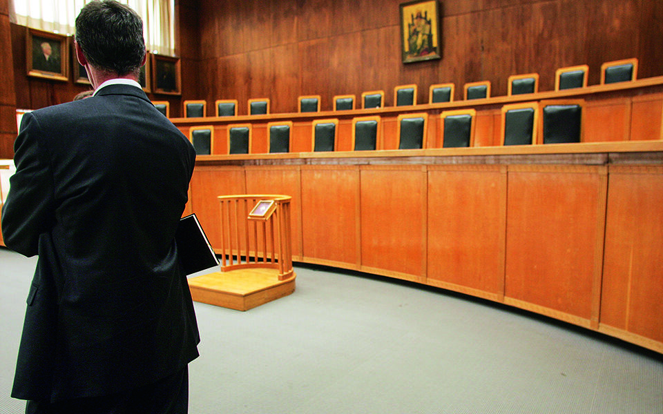 ένα-βήμα-εμπρός-για-το-ελληνικό-κράτος-562111438