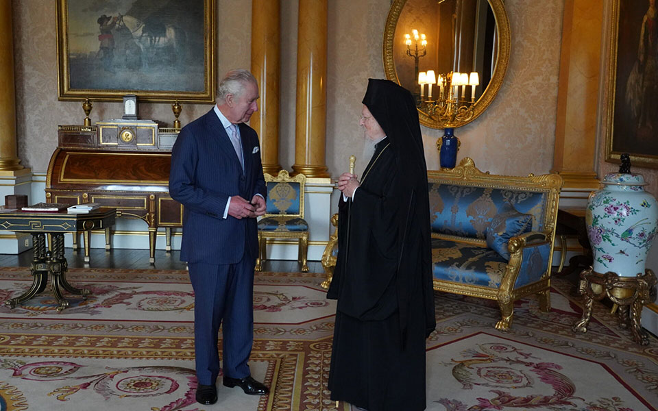 Με τον Βασιλιά Κάρολο συναντήθηκε ο Πατριάρχης Βαρθολομαίος-1