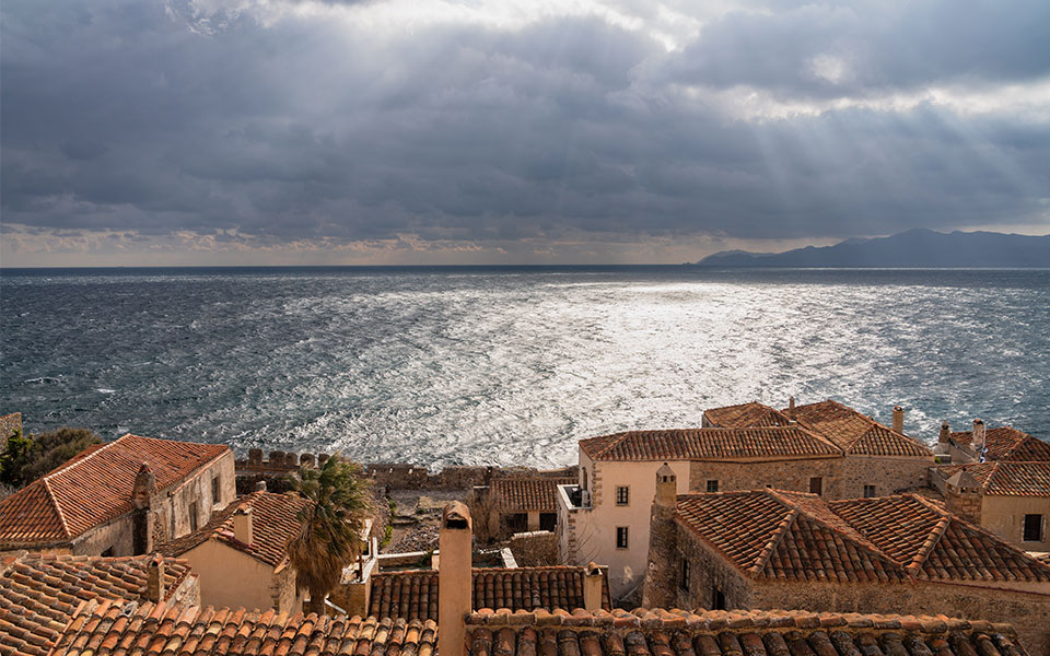 μονεμβασιά-5-στάσεις-μέσα-και-έξω-από-τ-562092262